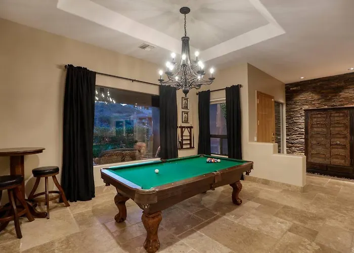 Holiday home The Refuge Secluded Getaway Pool & Fountain Hills