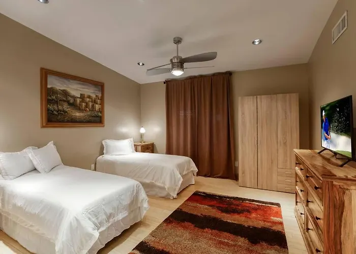 The Refuge Secluded Getaway Pool & Fountain Hills